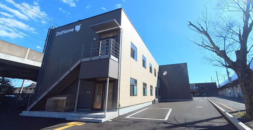 高齢者住宅〈ドットホーム本千葉〉の外観