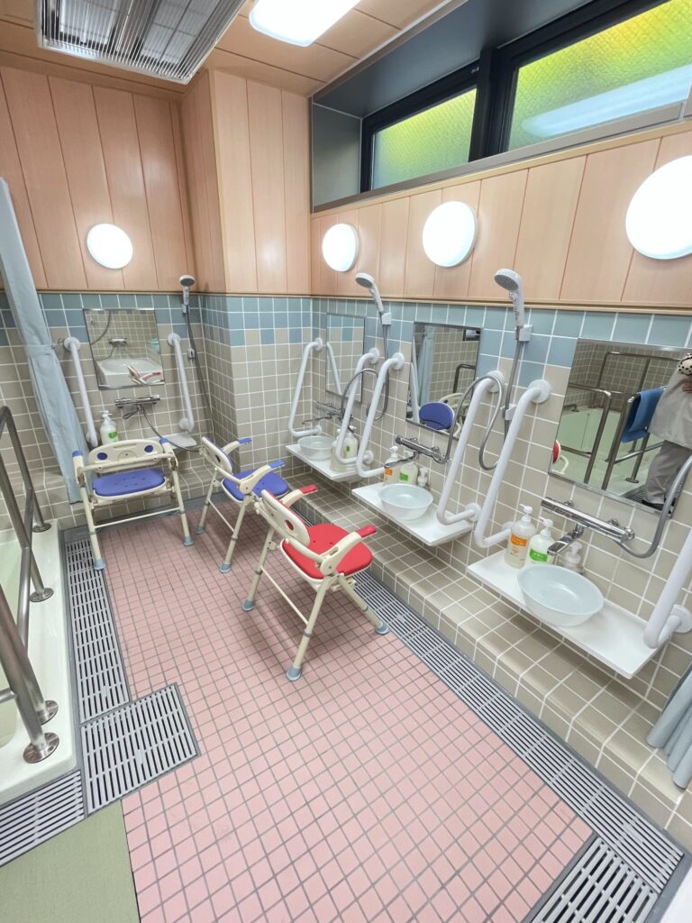 サービス付き高齢者向け住宅〈かがやきレジデンス新鎌ヶ谷〉の共用浴室