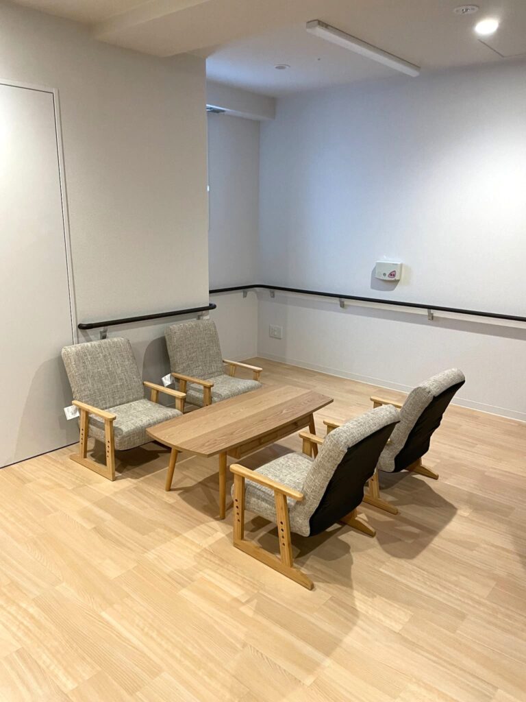 サービス付き高齢者向け住宅〈かがやきレジデンス新鎌ヶ谷〉の談話室