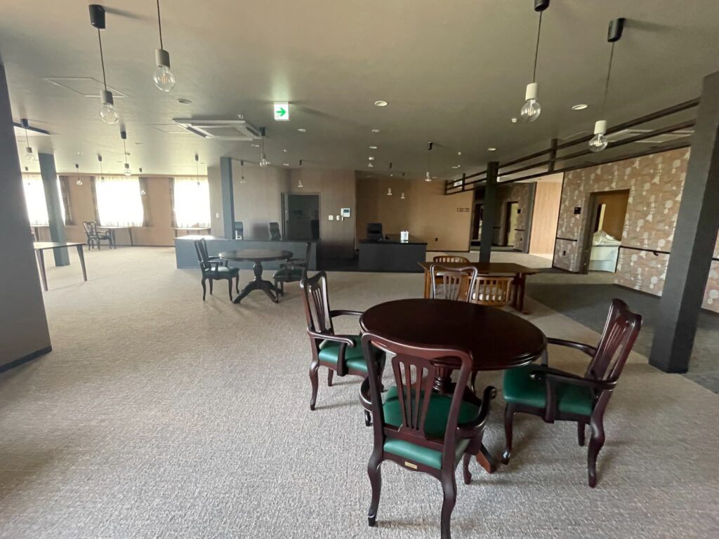 サービス付き高齢者向け住宅〈メディカルホーム四街道〉の食堂（２階）