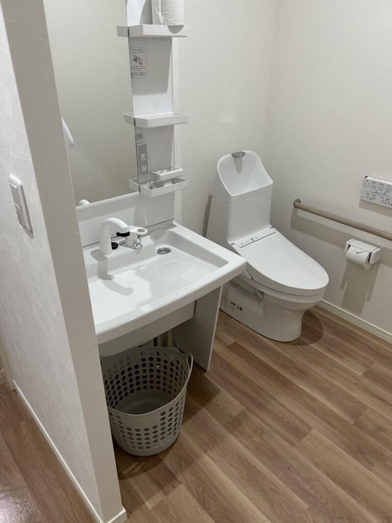 住宅型有料老人ホームカーザミーア大網の居室 洗面所とトイレ