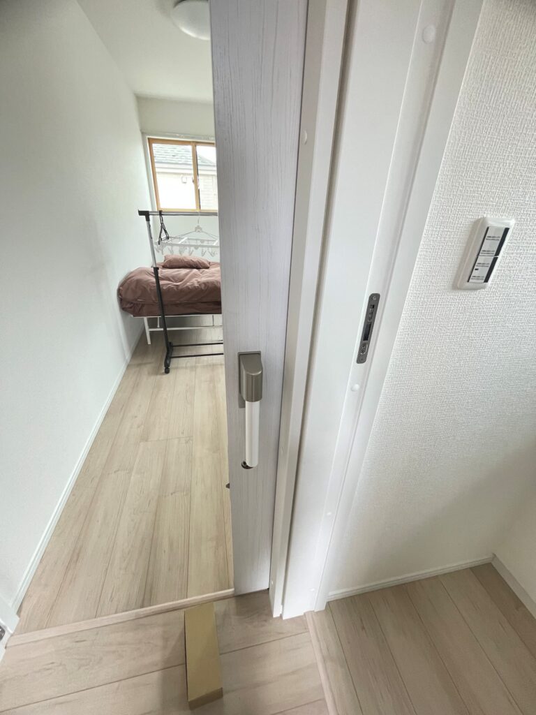 高齢者向けサポート住宅〈Lib Life都町Ⅱ〉の居室ドア