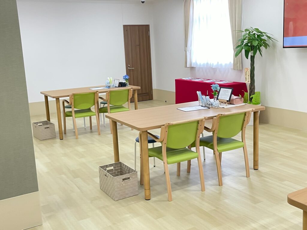 住宅型有料老人ホーム〈アルク千葉おゆみ野〉の食堂