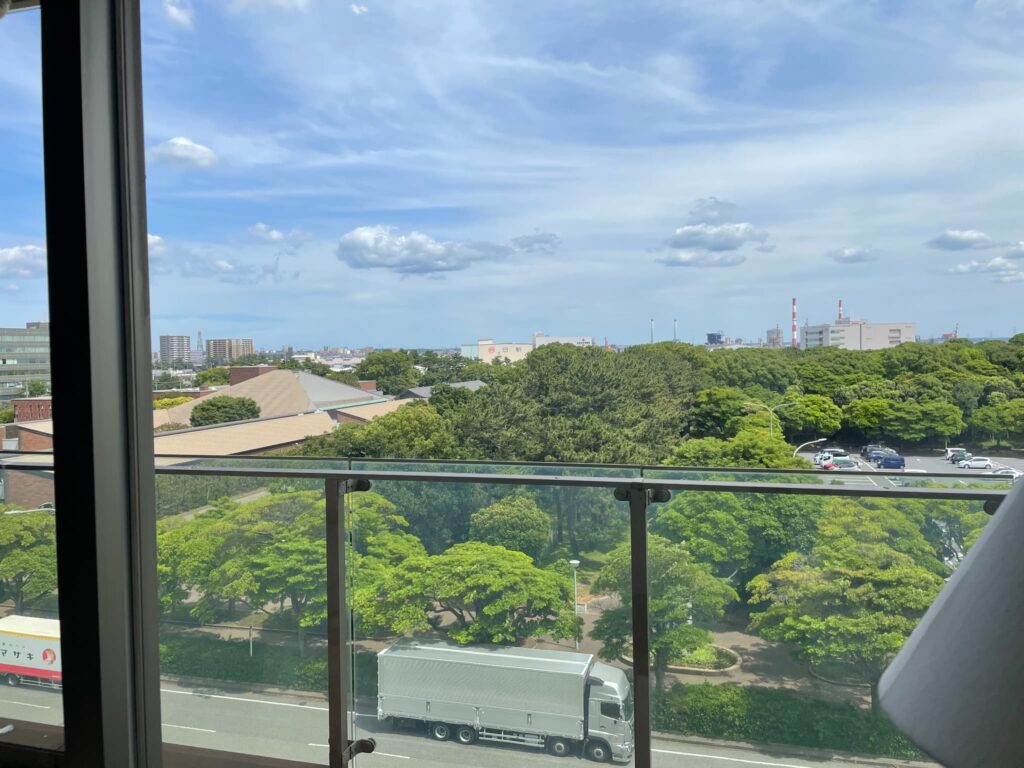 住宅型有料老人ホーム〈グッドタイムリビング千葉みなと／海岸通〉の2階レストランからの眺め