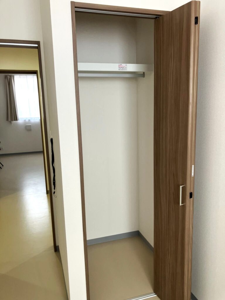 高齢者向けサポート住宅〈Lib Lifeうるいど南〉の居室収納
