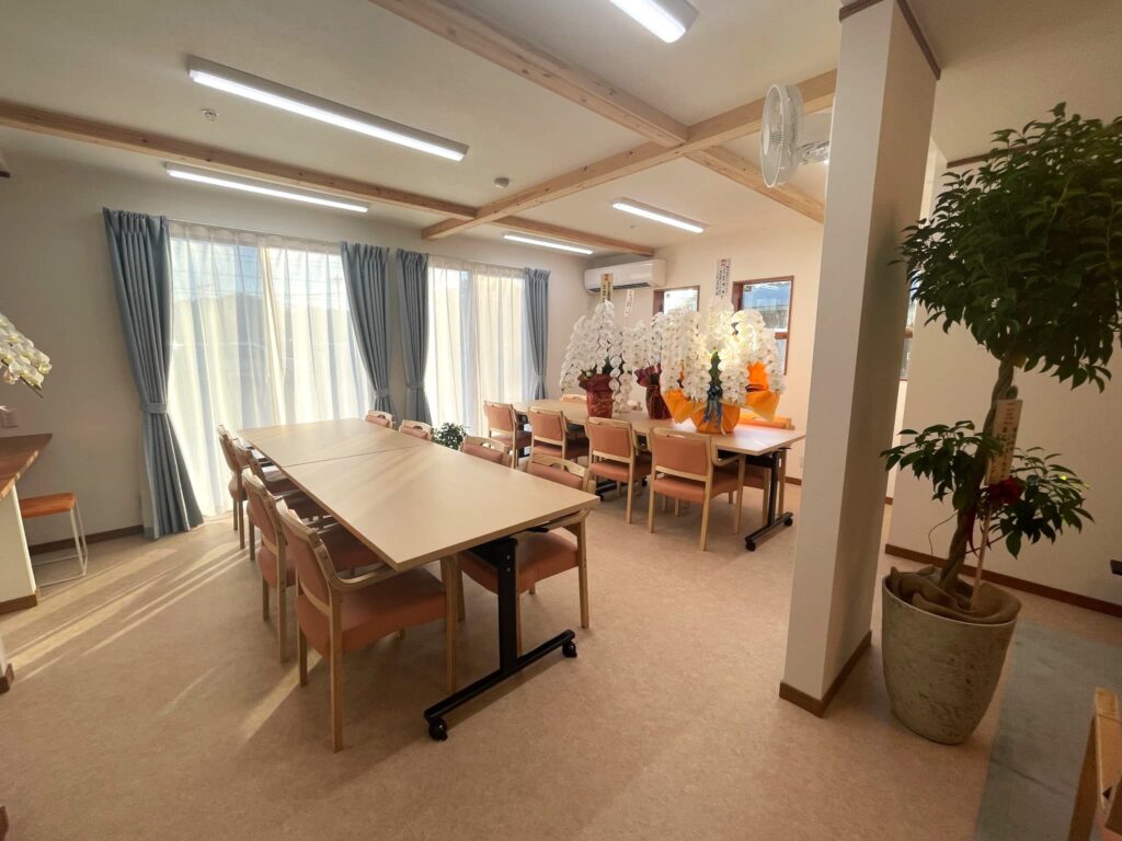 住宅型有料老人ホーム〈アイタス大宮台〉の食堂